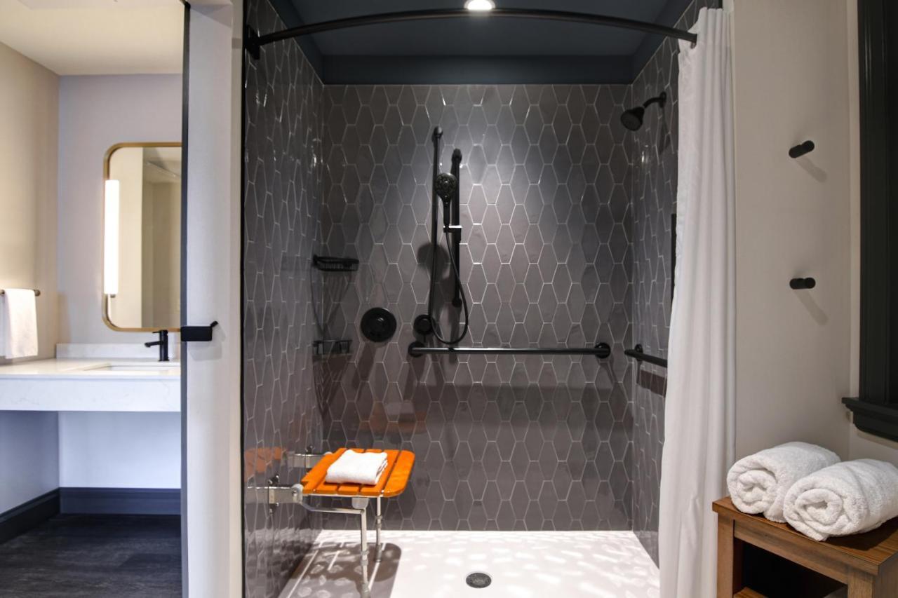Courtyard By Marriott Cincinnati Downtown Ngoại thất bức ảnh