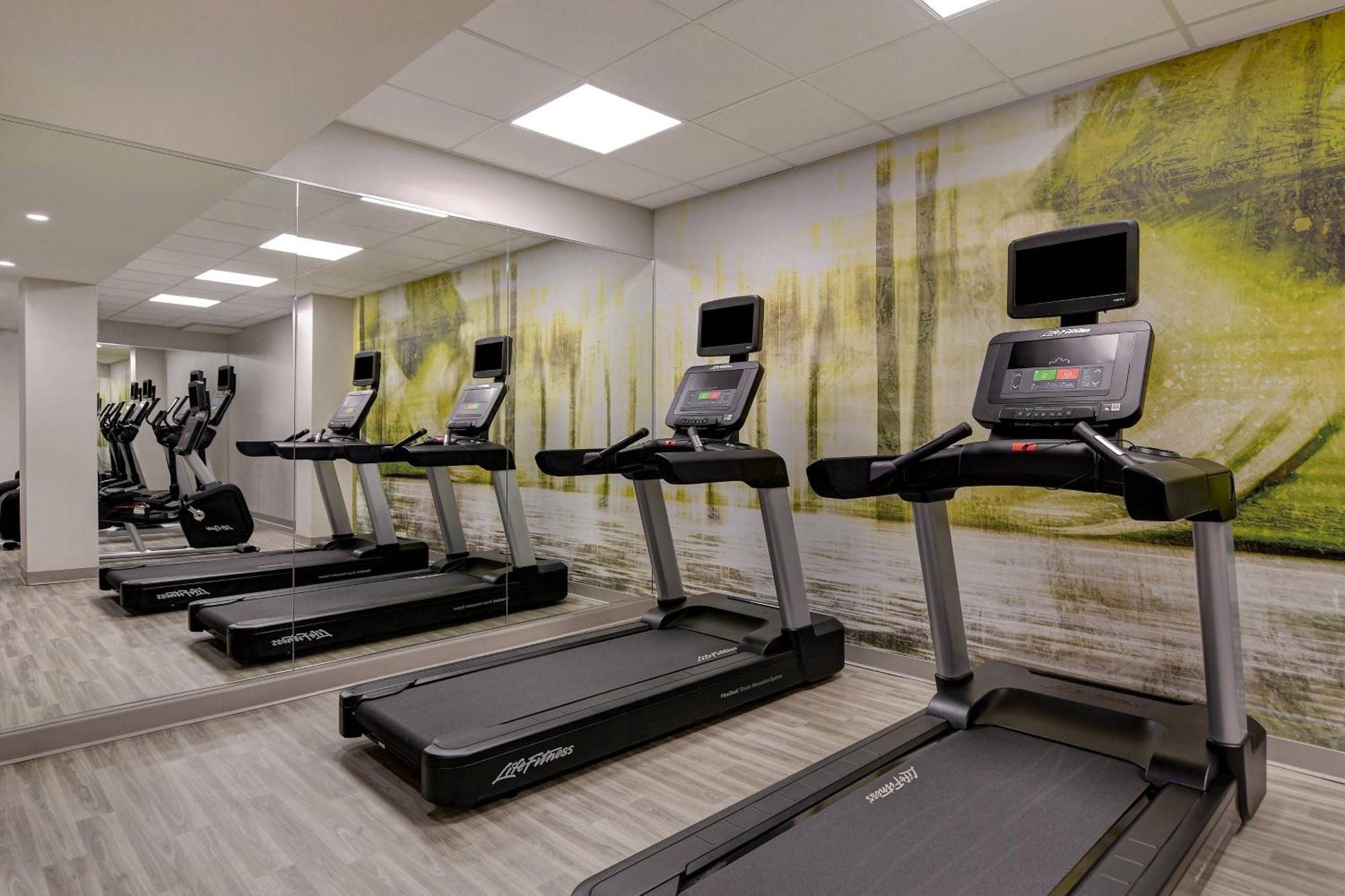 Courtyard By Marriott Cincinnati Downtown Ngoại thất bức ảnh